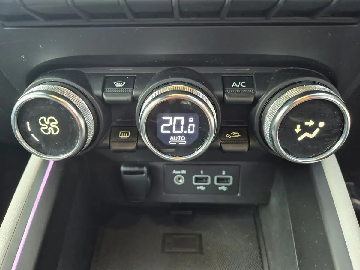 2022-renault-clio-10-tce-se-edition-big-16