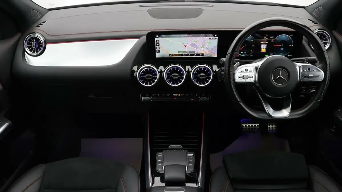2022-mercedes-benz-eqa-e-eqa-250-amg-line-big-12