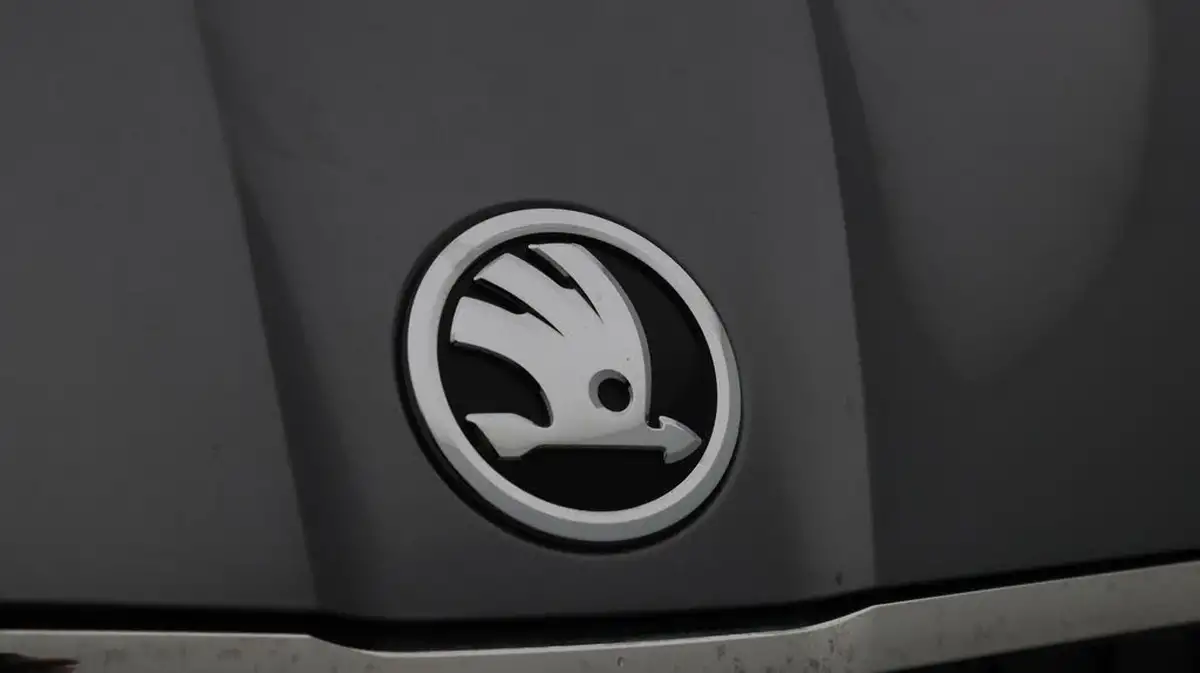 2022-skoda-enyaq-e-60-big-20