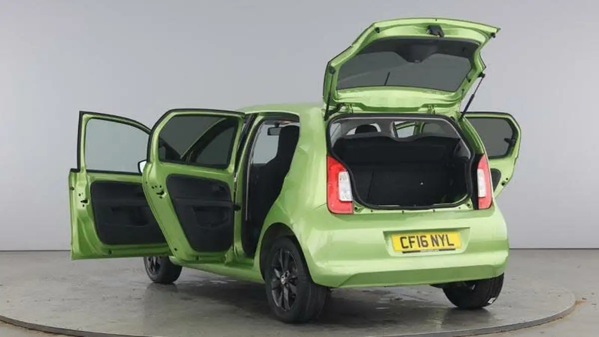 2016-skoda-citigo-10-mpi-black-edition-5d-big-10