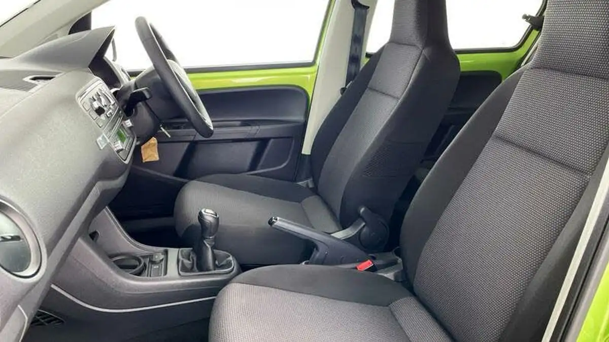 2016-skoda-citigo-10-mpi-black-edition-5d-big-34