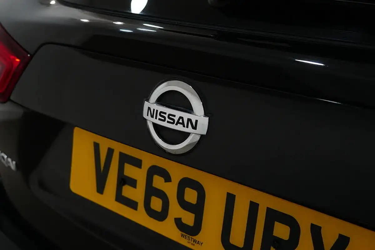 2019-nissan-qashqai-13-dig-t-tekna-160ps-dct-big-9