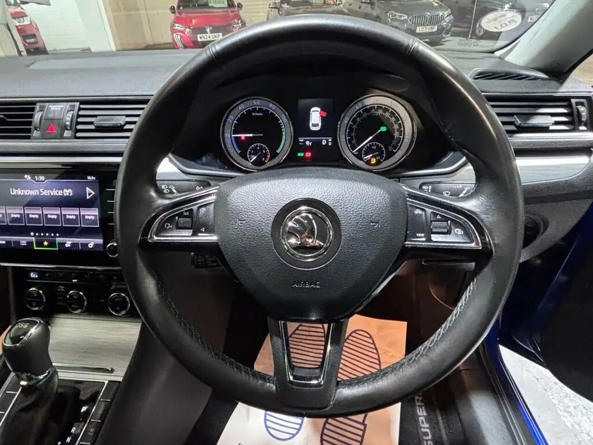2020-skoda-superb-14-tsi-se-technology-estate-big-19