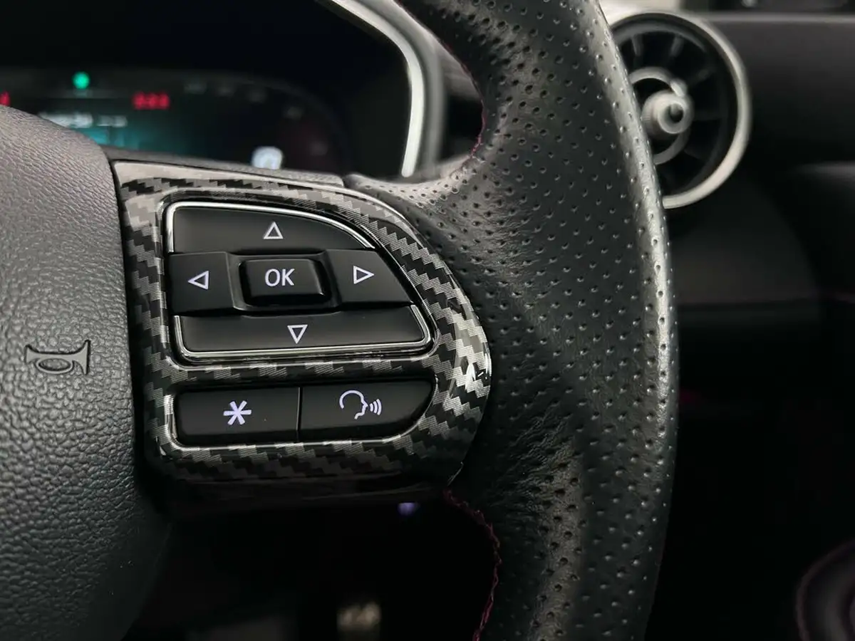 2022-mg-hs-15t-gdi-exclusive-258ps-plug-in-hybrid-auto-big-17