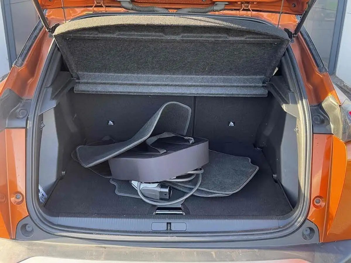 2020-peugeot-2008-suv-e-gt-big-12