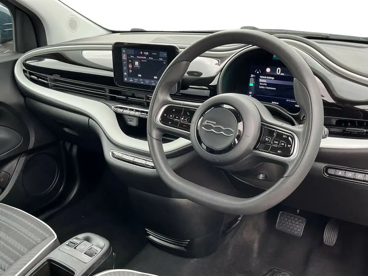 2021-fiat-500-e-passion-big-4