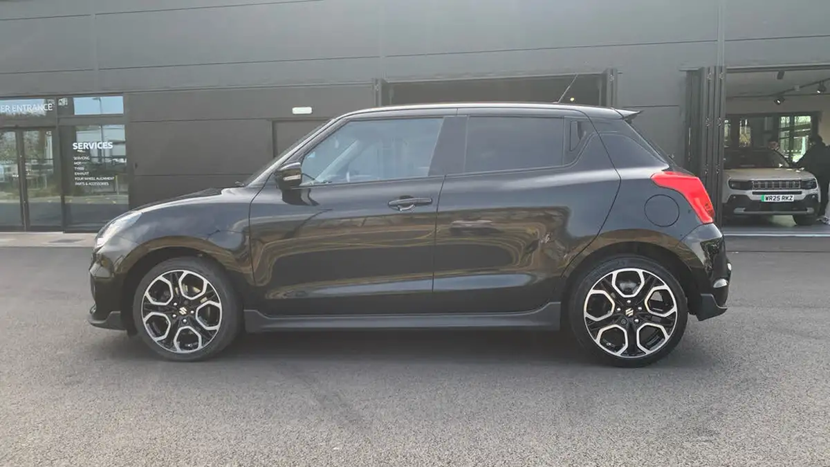 2021-suzuki-swift-14-boosterjet-sport-big-5