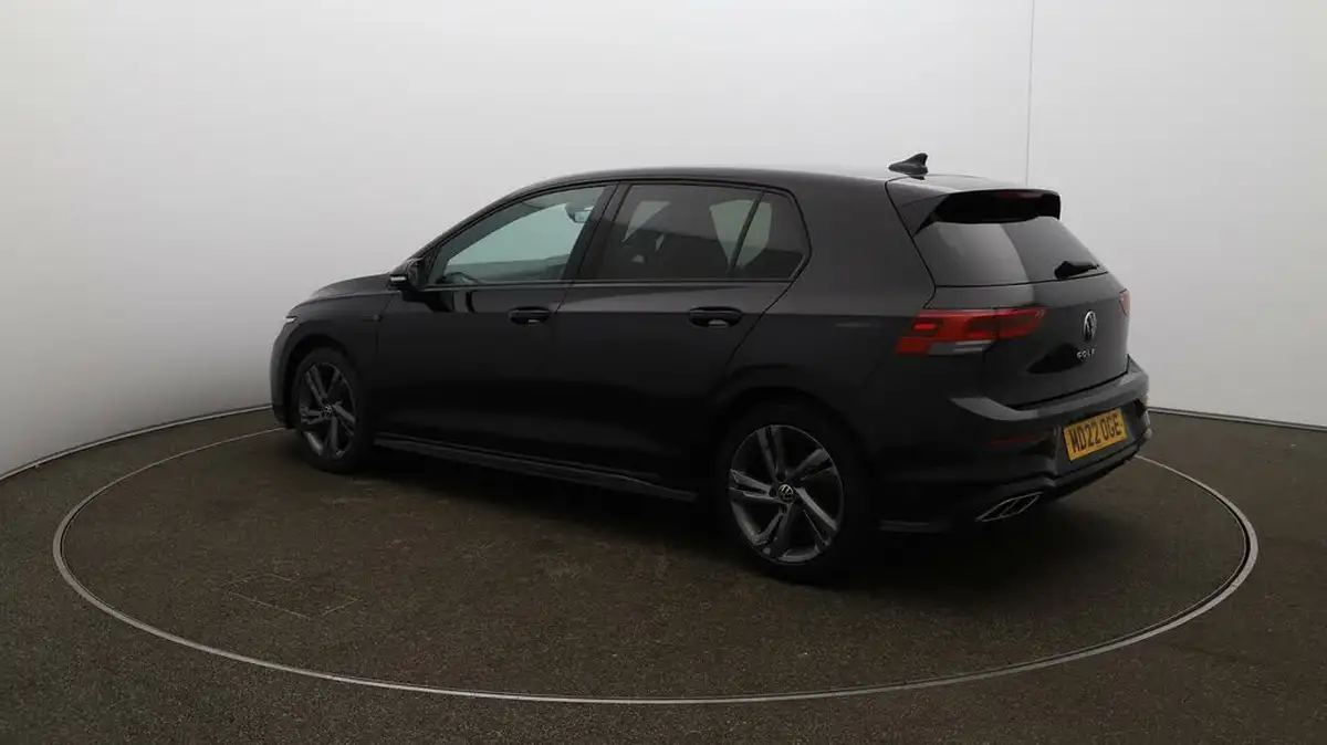 2022-volkswagen-golf-15-tsi-r-line-130ps-hatchback-big-5