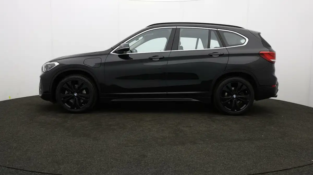 2021-bmw-x1-15-xdrive-25e-phev-sport-big-60