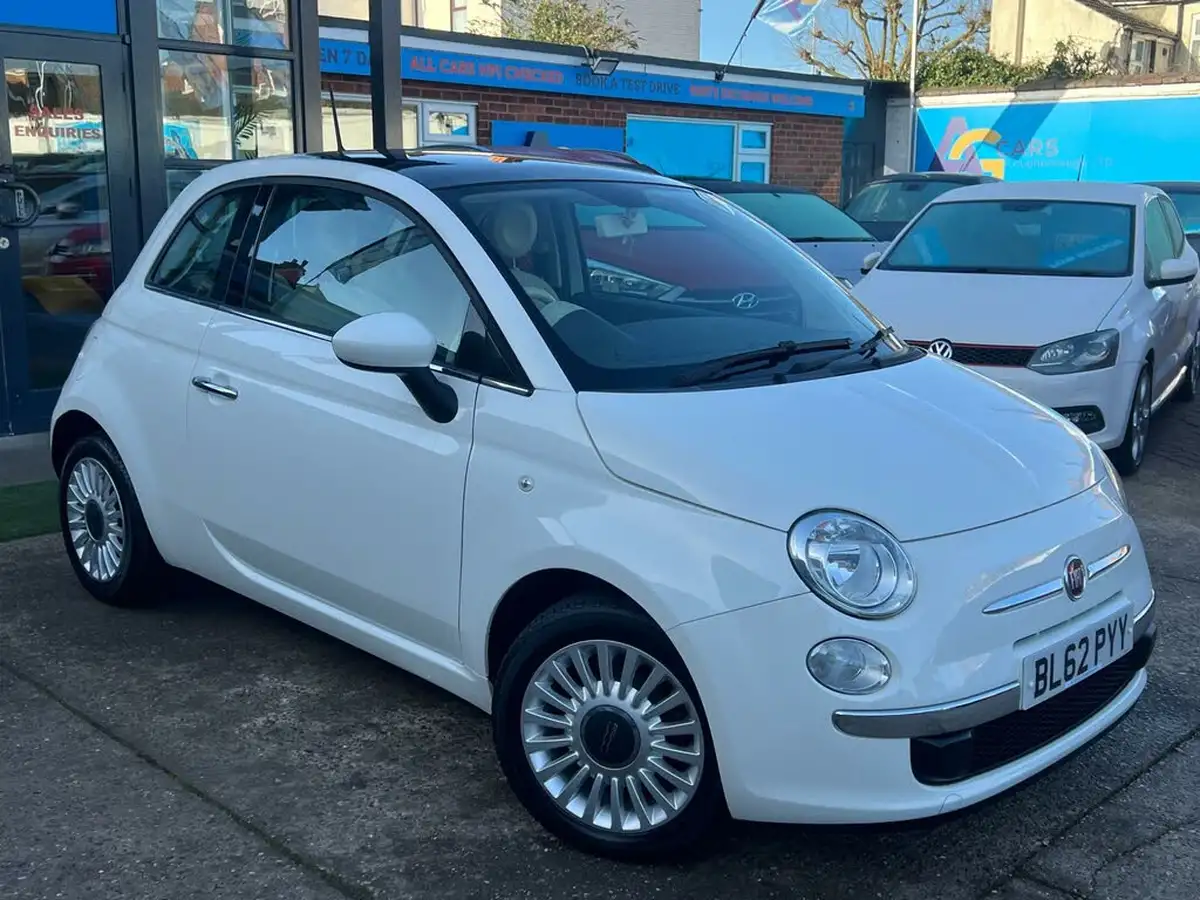 2013-fiat-500-12-lounge-big-16
