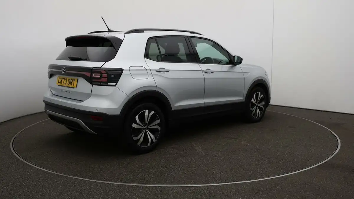 2023-volkswagen-t-cross-10-tsi-black-edition-110ps-big-45