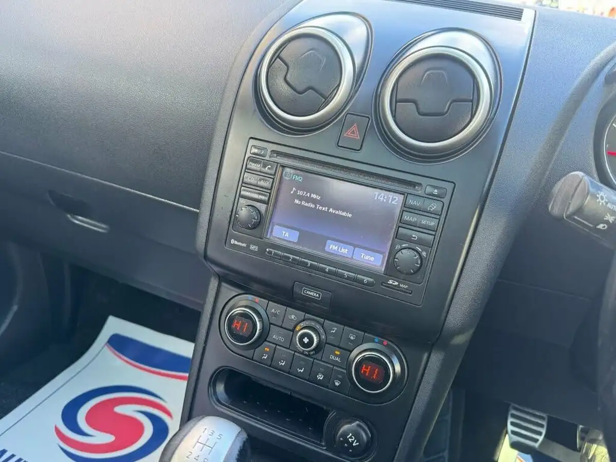 2012-nissan-qashqai-16-n-tec-big-31