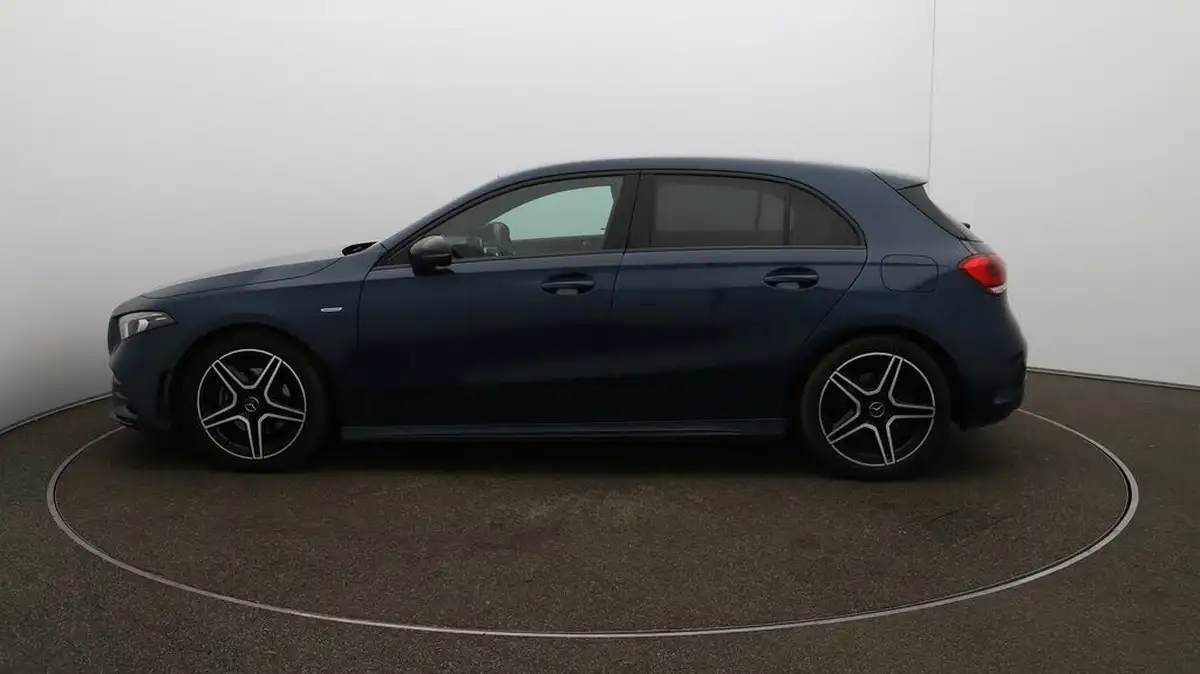 2022-mercedes-benz-a-class-13-a200-amg-line-executive-edition-hatchback-5d-7g-dct-big-56
