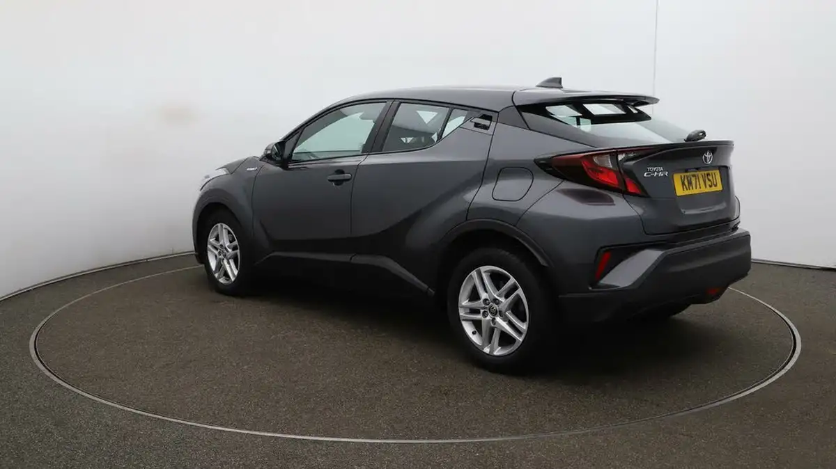 2022-toyota-c-hr-18-vvt-i-icon-big-5