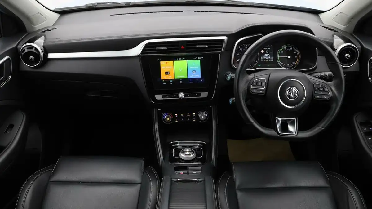 2020-mg-zs-suv-e-exclusive-ev-big-12