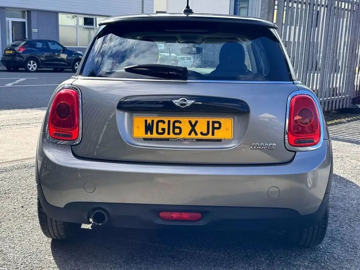 2016-mini-cooper-15-cooper-ss-hatchback-3d-auto-big-16