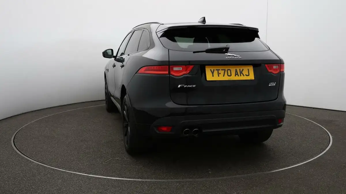 2020-jaguar-f-pace-20-i4d-chequered-flag-180ps-big-53
