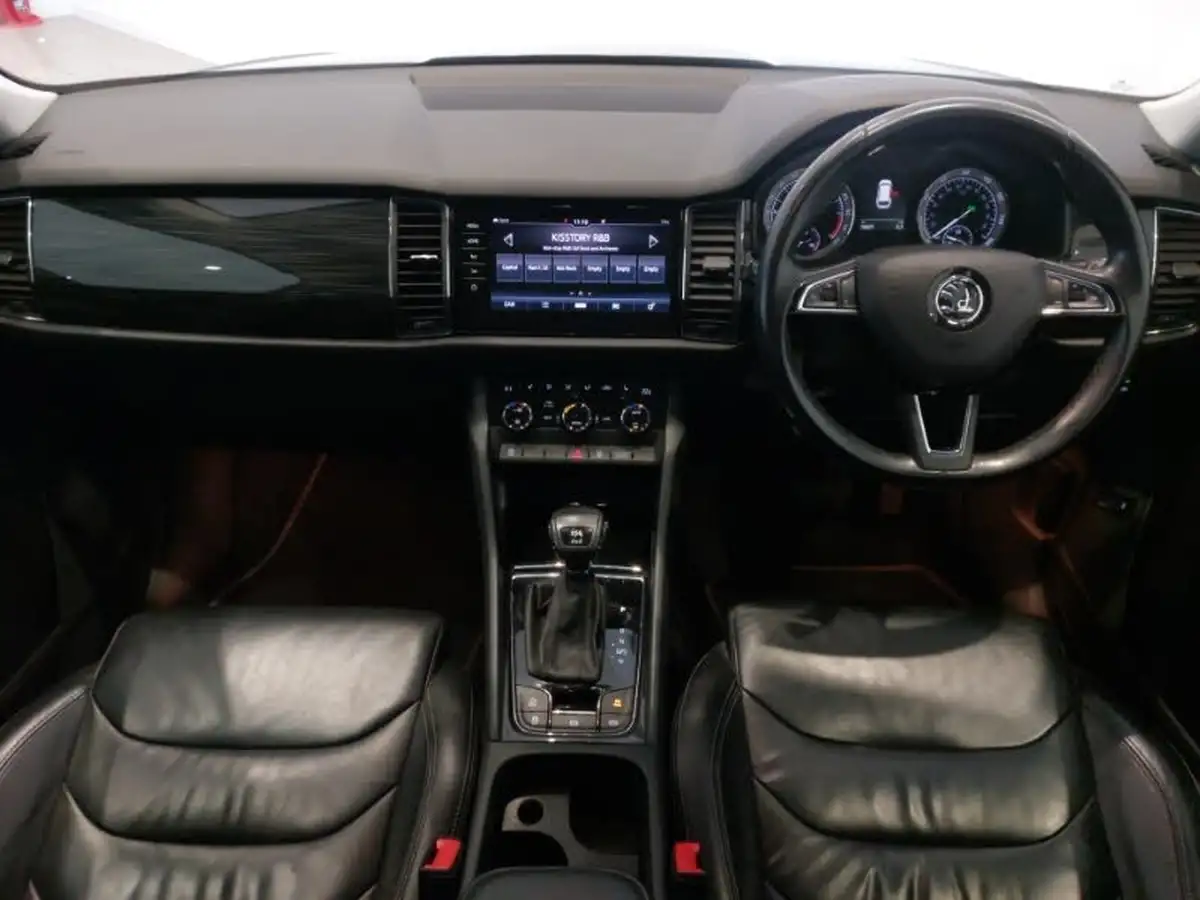 2018-skoda-kodiaq-20tdi-edition-150ps-4x4-7-seats-scr-dsg-big-2