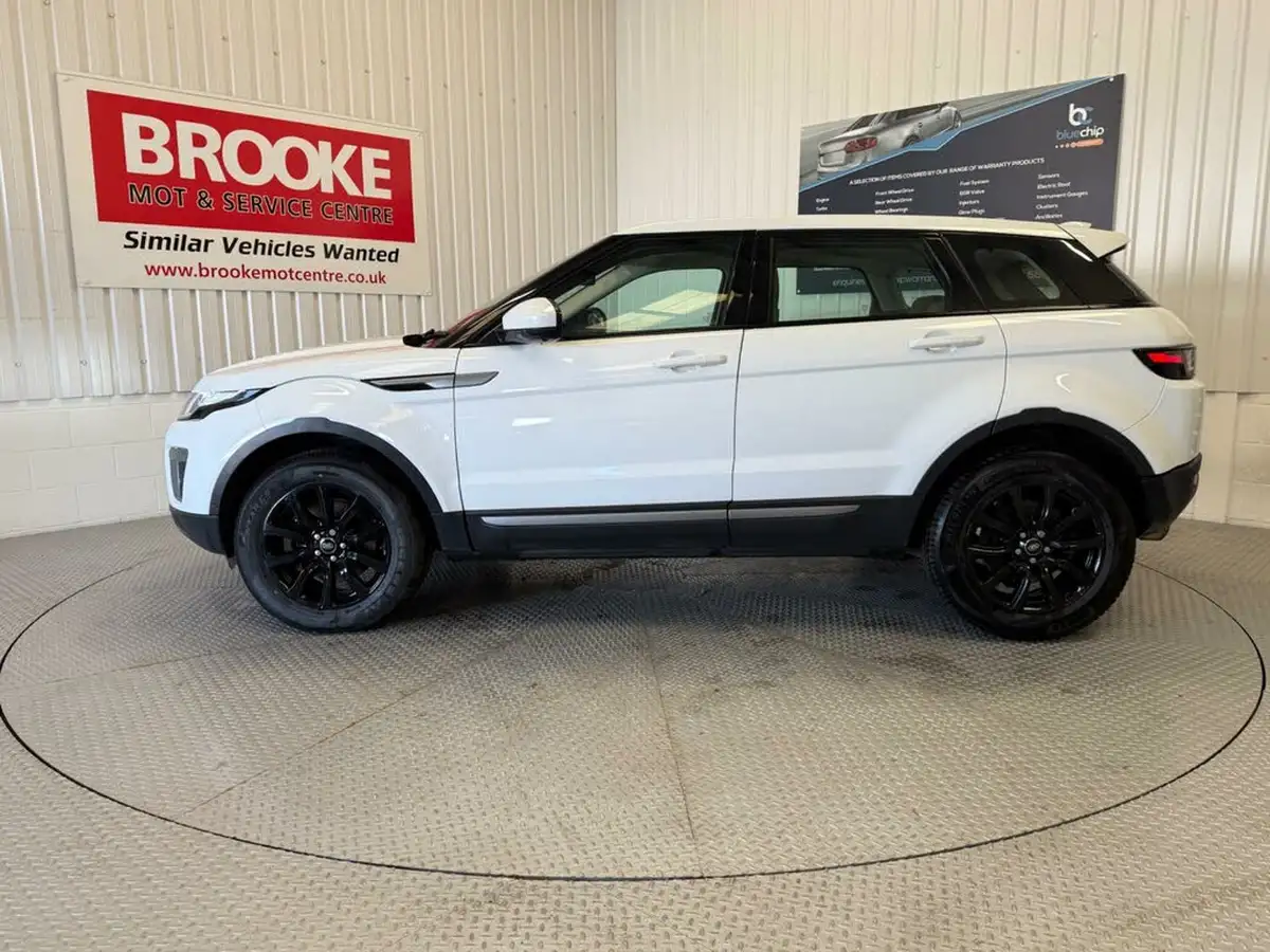 2015-land-rover-range-rover-evoque-20td4-se-big-7