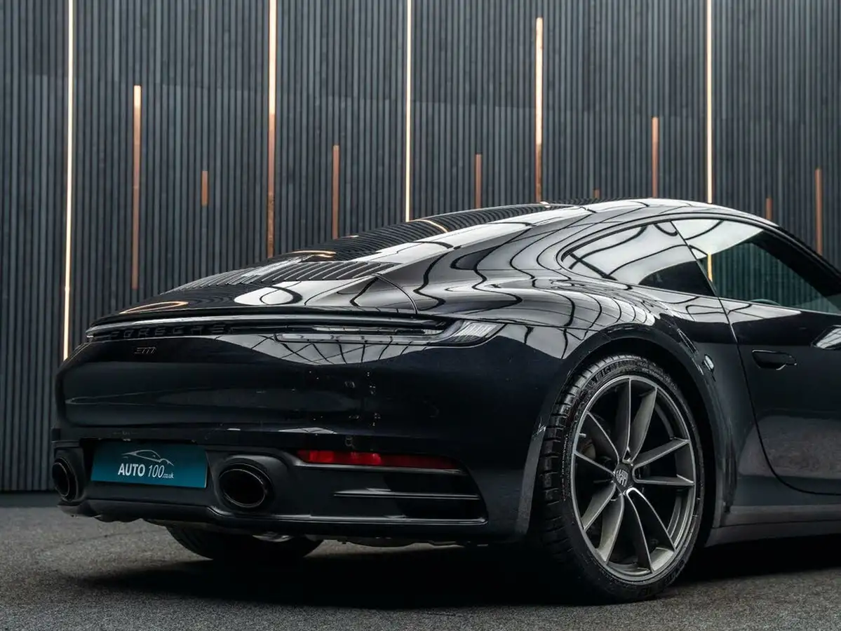 2023-porsche-911-30-carrera-coupe-big-22