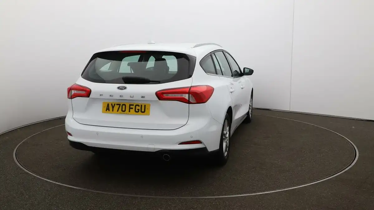 2020-ford-focus-15-zetec-120ps-estate-big-46