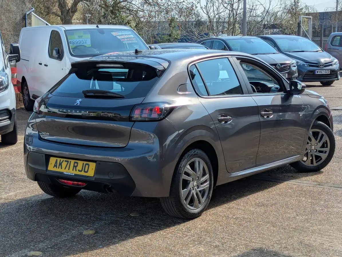 2021-peugeot-208-12-puretech-active-premium-75bhp-big-3