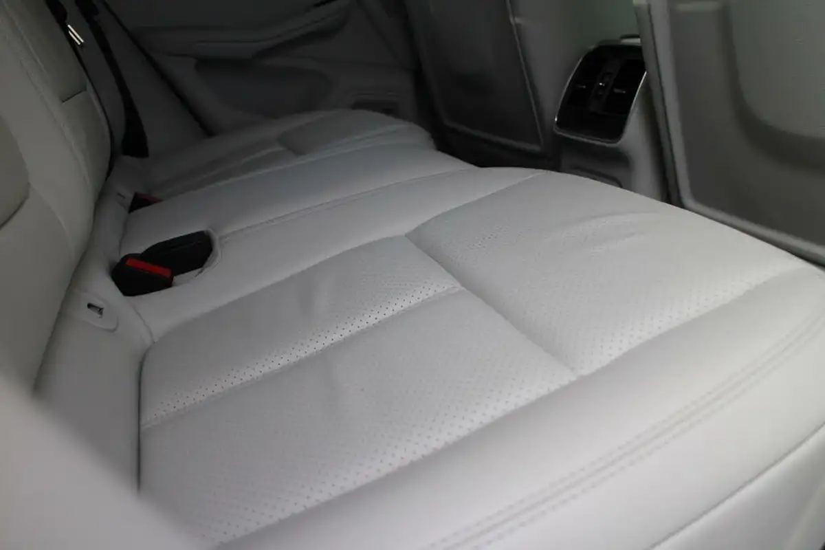 2016-porsche-macan-30td-s-big-52