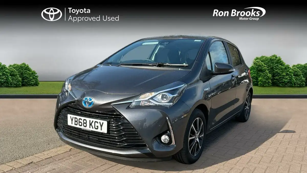 2019-toyota-yaris-15-vvt-i-icon-tech-hybrid-big-2