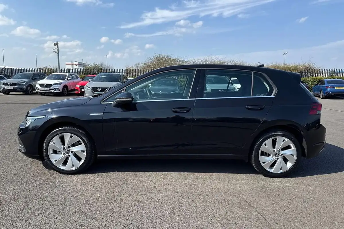 2020-volkswagen-golf-15-etsi-style-150ps-hatchback-big-28