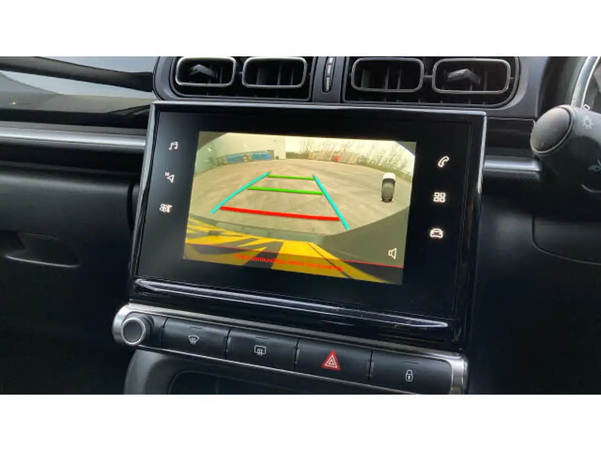 2020-citroen-c3-12-puretech-flair-82ps-big-25