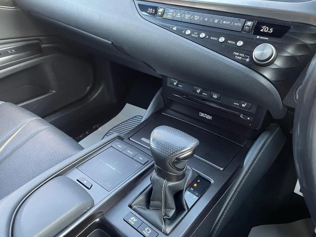 2021-lexus-es-300h-25-f-sport-218bhp-without-navigation-big-16