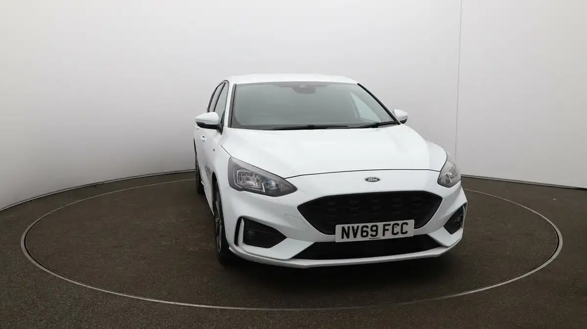 2020-ford-focus-15t-st-line-hatchback-big-31