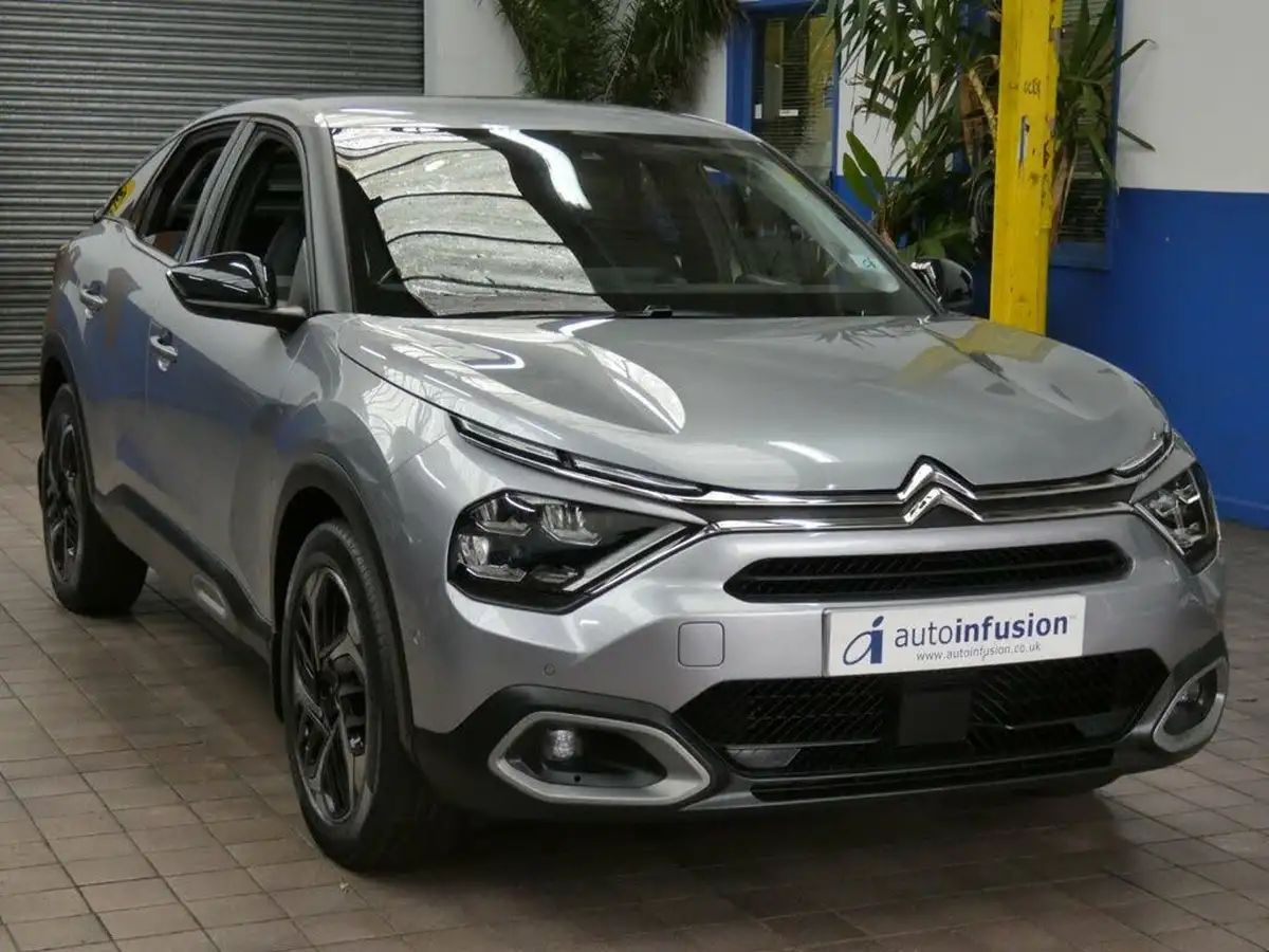 2021-citroen-c4-15bluehdi-shine-130ps-eat8-big-19