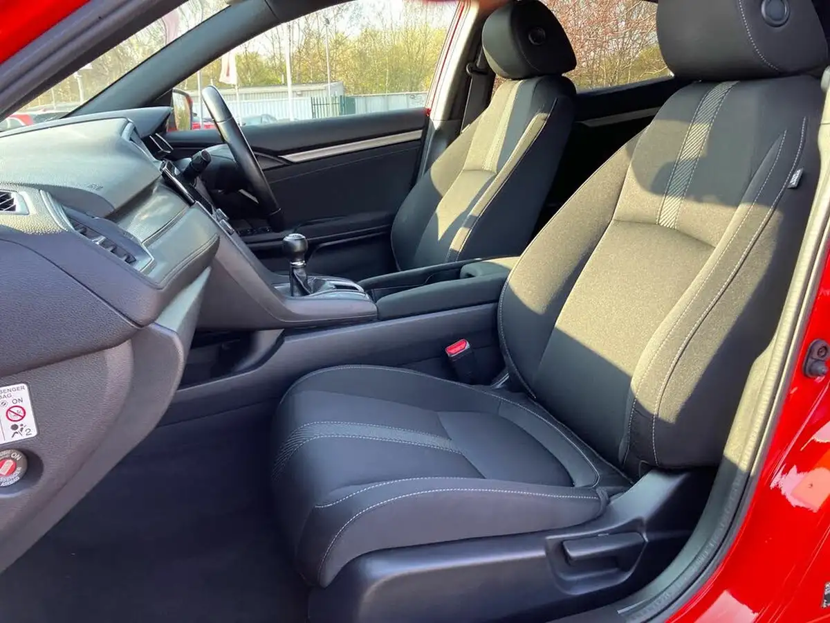 2018-honda-civic-16-i-dtec-sr-hatchback-5d-big-23