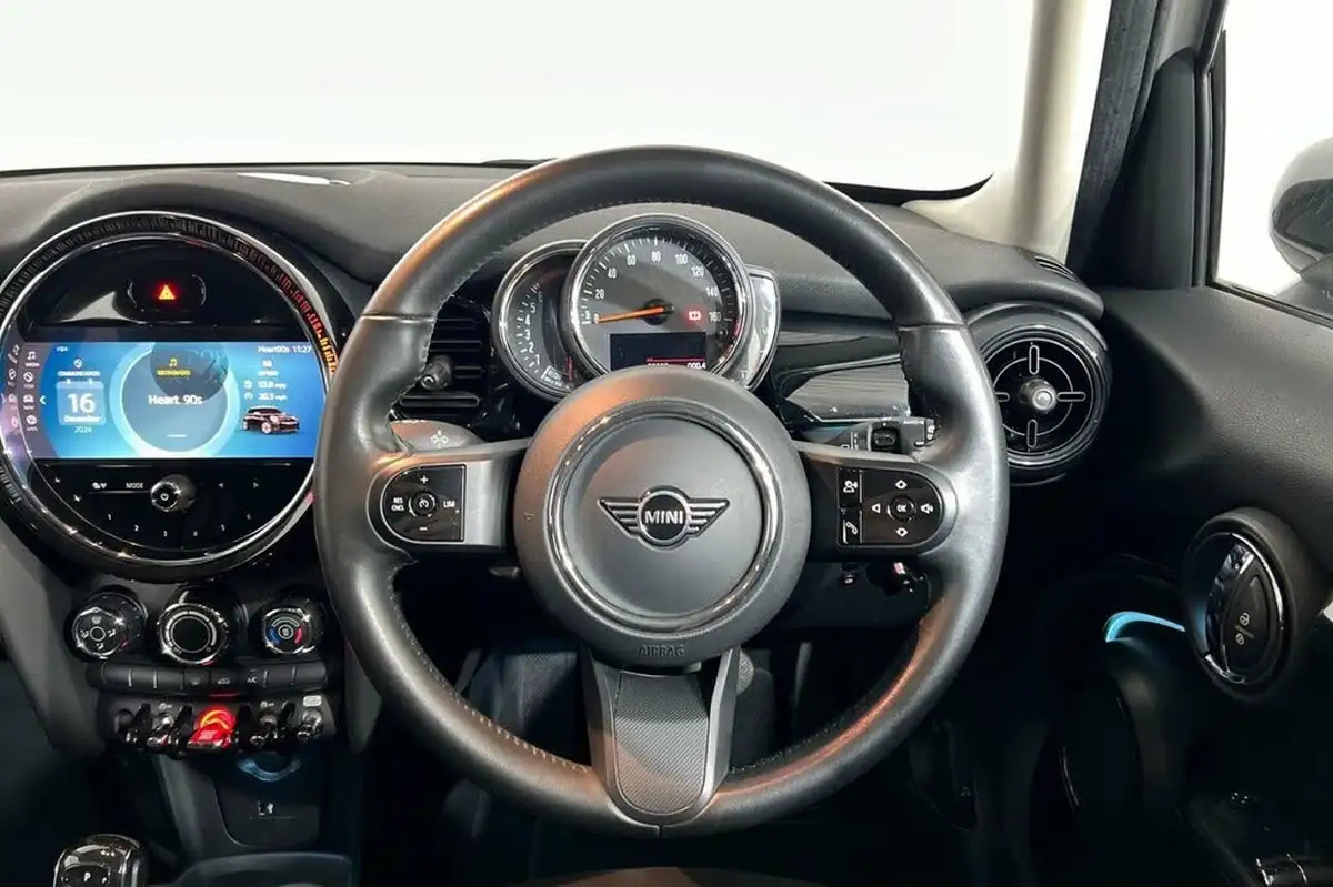 2022-mini-cooper-20-cooper-s-classic-premium-hatchback-5d-auto-big-18