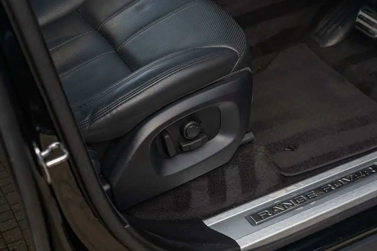2017-land-rover-range-rover-sport-30-sd-v6-hse-dynamic-306hp-big-39