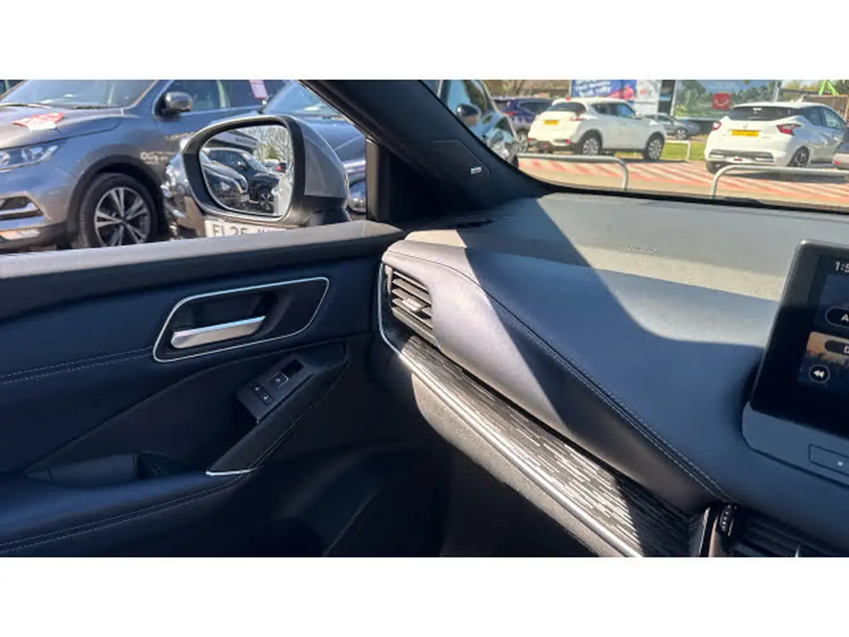 2022-nissan-qashqai-13-dig-t-tekna-4wd-xtronic-big-38