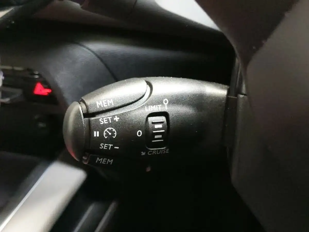 2022-citroen-c5-aircross-12-puretech-shine-ss-big-15