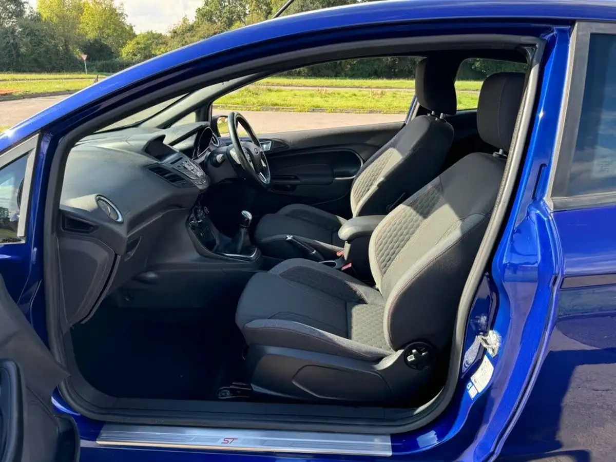 2017-ford-fiesta-10t-st-line-125ps-3d-big-16