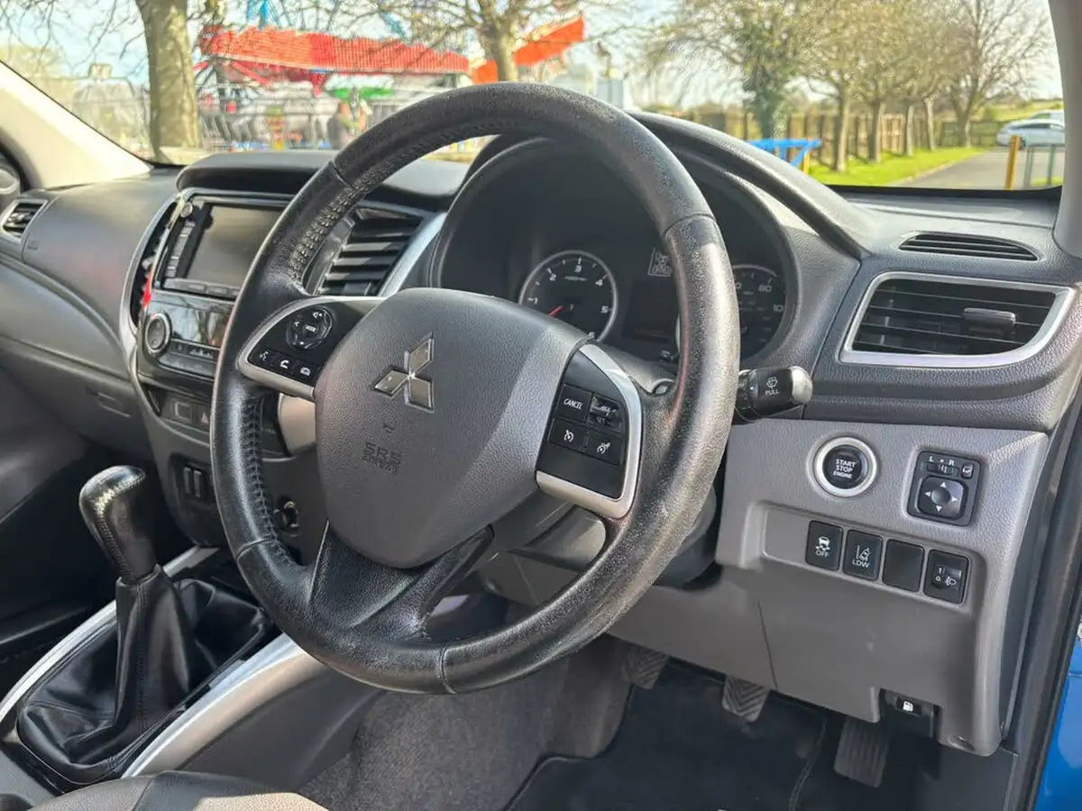 2016-mitsubishi-l200-24di-d-barbarian-big-8