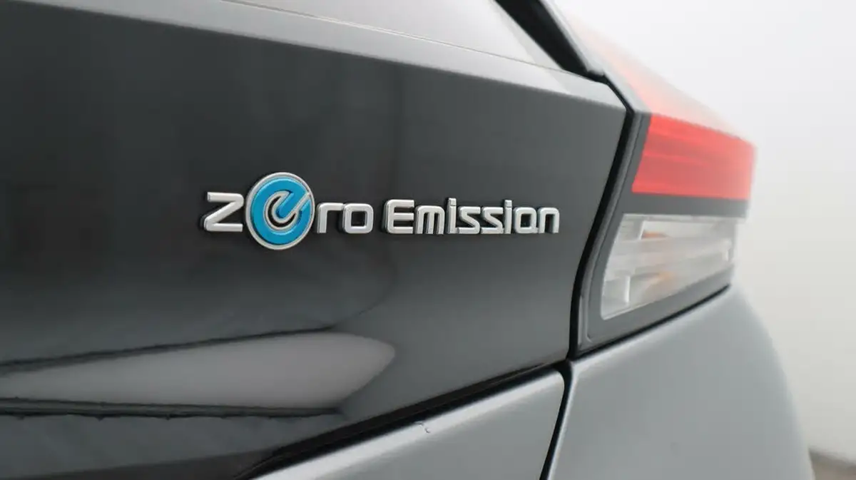 2019-nissan-leaf-e-e-3zero-big-22