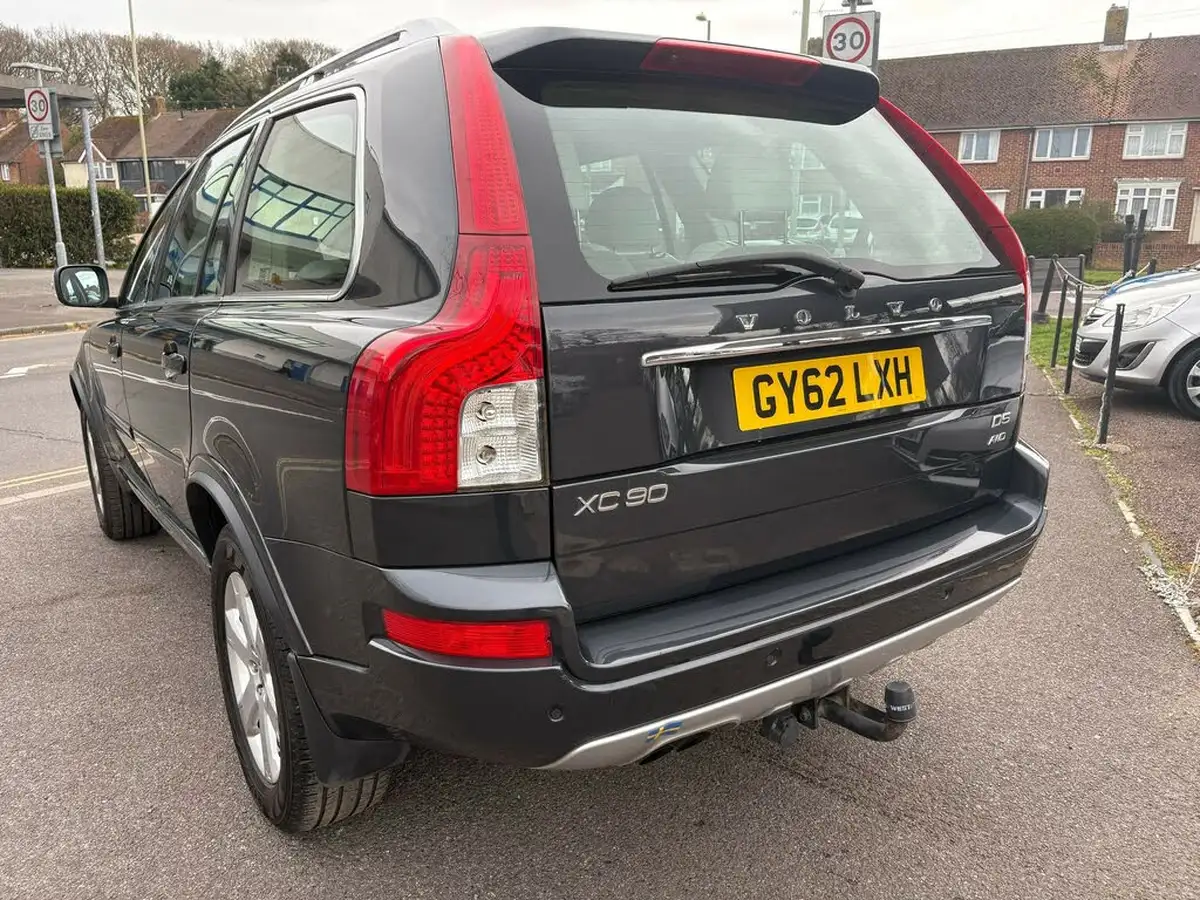 2012-volvo-xc90-24td-d5-se-200bhp-big-7