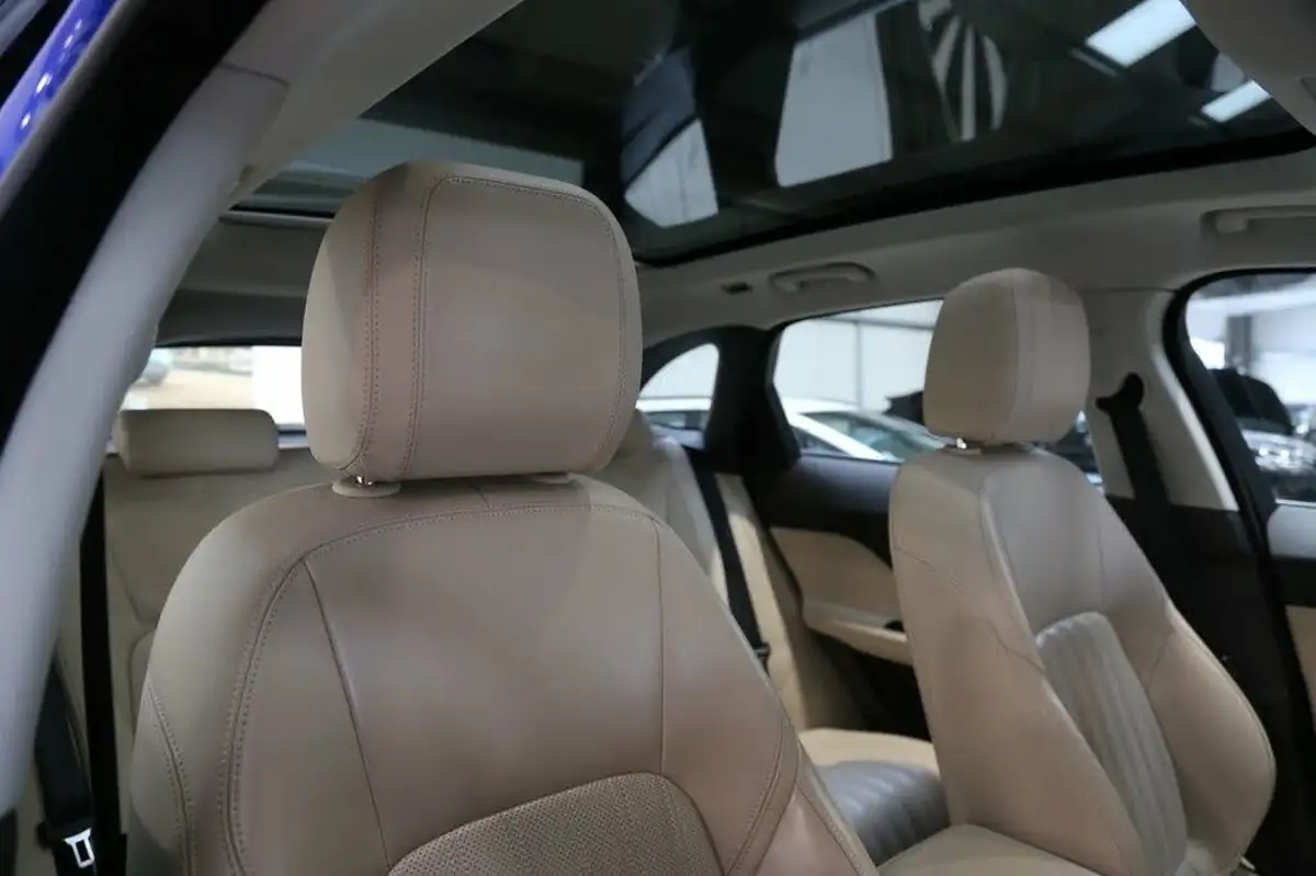 2017-jaguar-f-pace-20-i4d-portfolio-240ps-awd-ss-auto-big-1