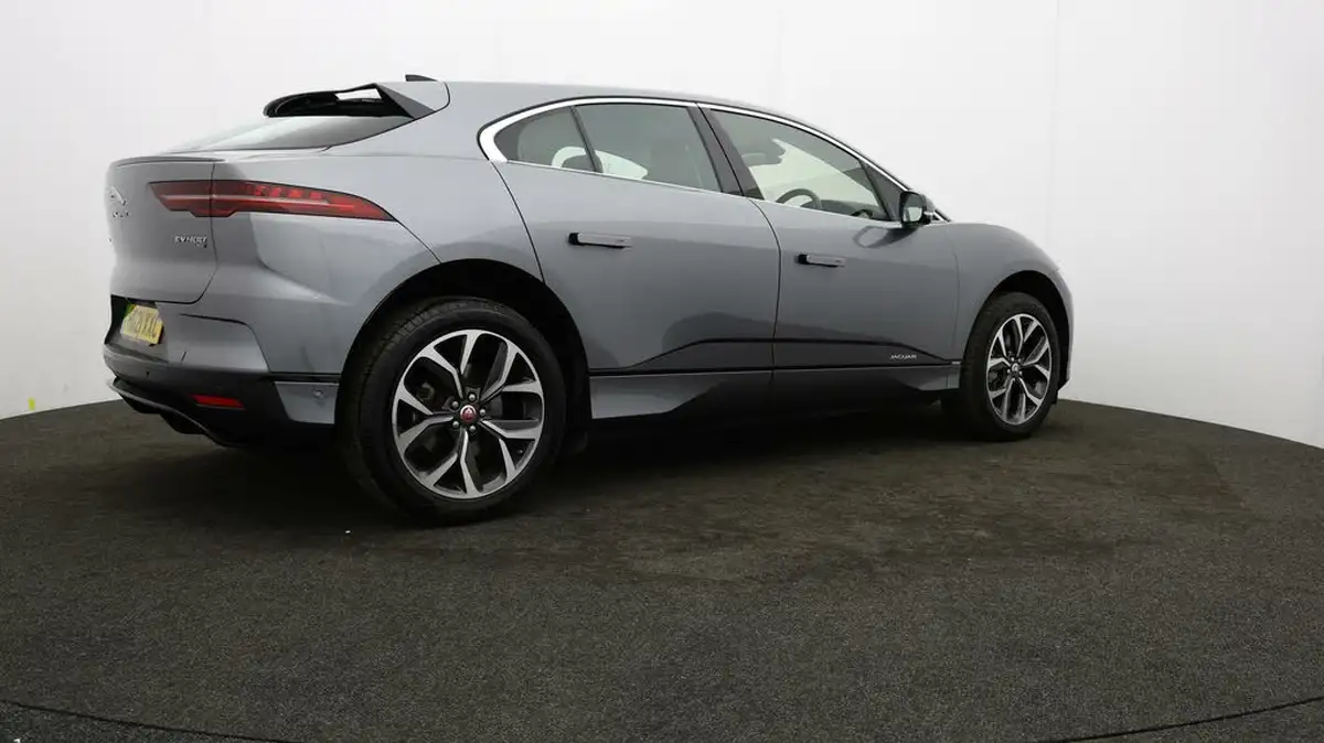 2021-jaguar-i-pace-ev400-hse-big-28