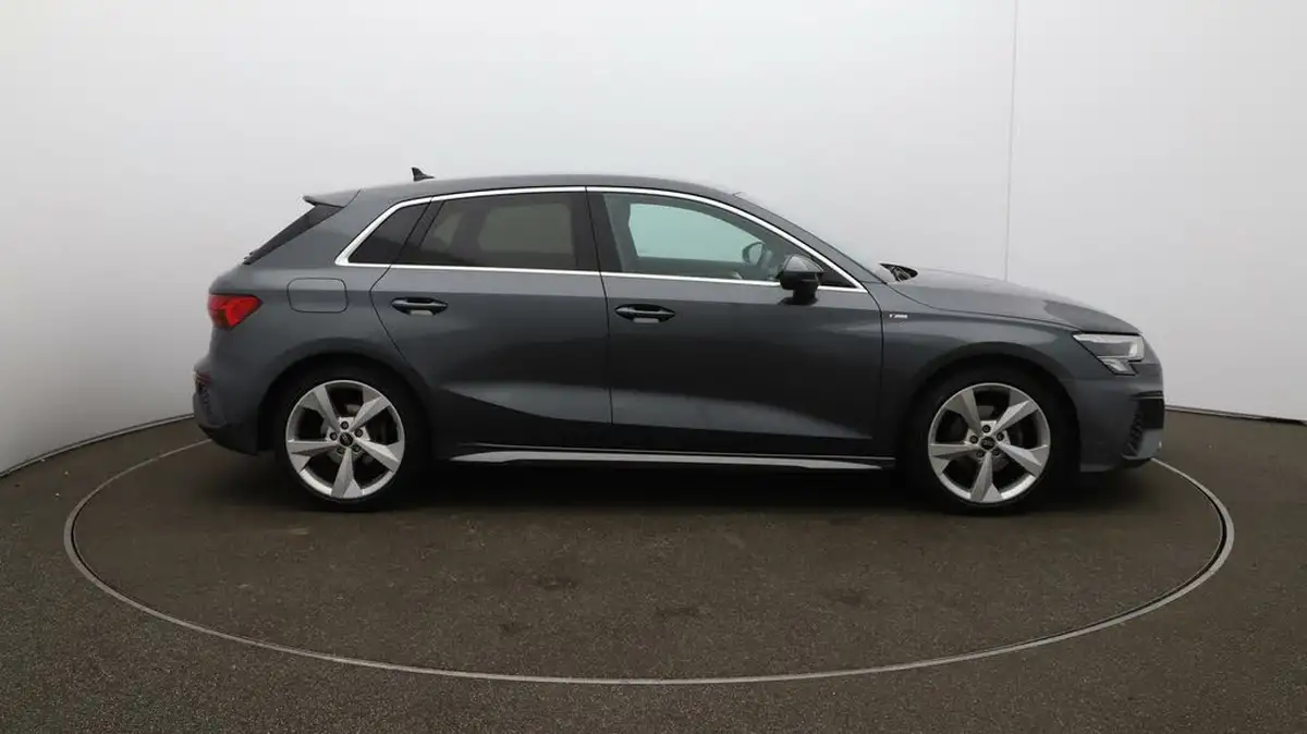 2022-audi-a3-15-35-tfsi-s-line-sportback-5d-tronic-big-41
