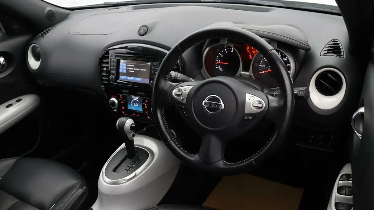 2018-nissan-juke-16-tekna-117ps-1598cc-xtronic-cvt-big-8