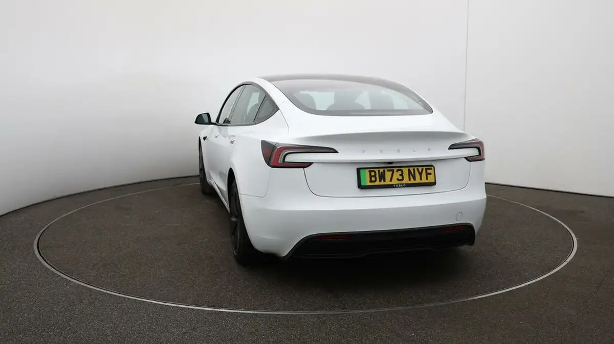 2024-tesla-model-3-e-rwd-big-51