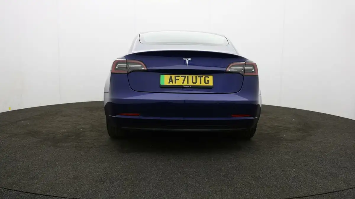 2021-tesla-model-3-e-standard-plus-big-47