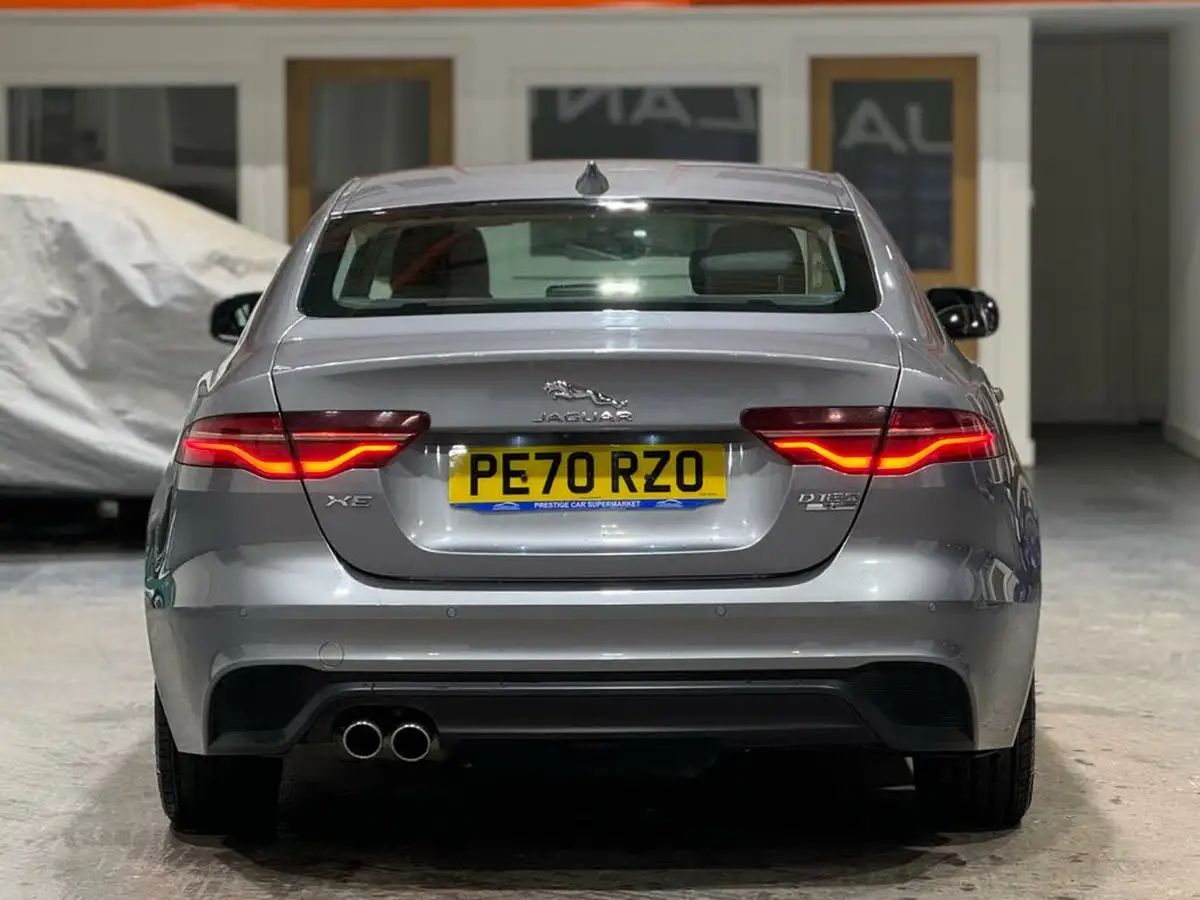 2020-jaguar-xe-20d-s-big-5