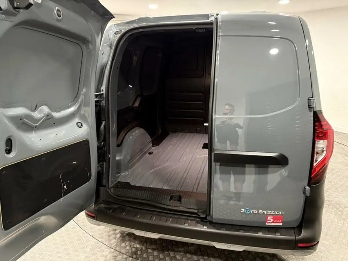 2023-nissan-townstar-e-45kwh-l1-acenta-big-36